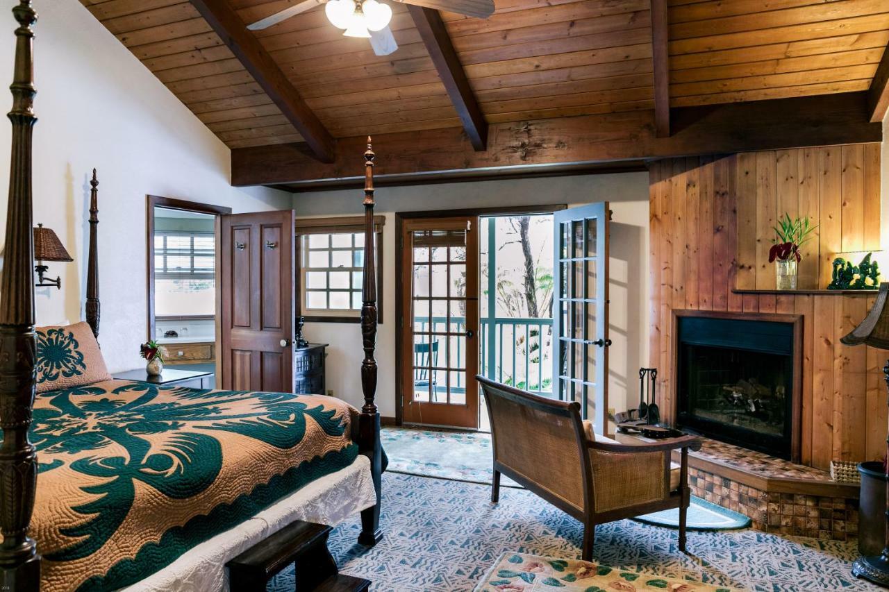 Kilauea Lodge And Restaurant โวลคาโน ภายนอก รูปภาพ